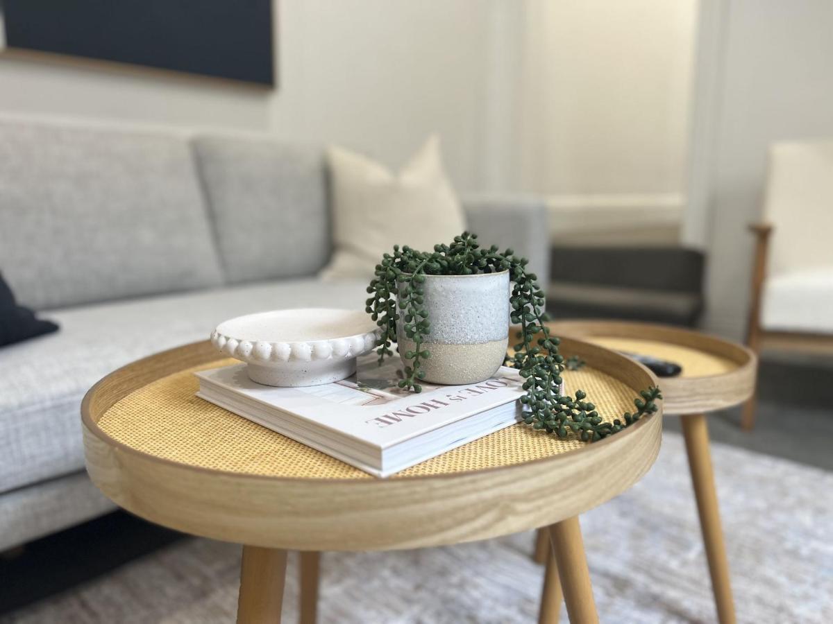 Appartamento Chic 3-br Terrace - Prime Location, Modern Comforts